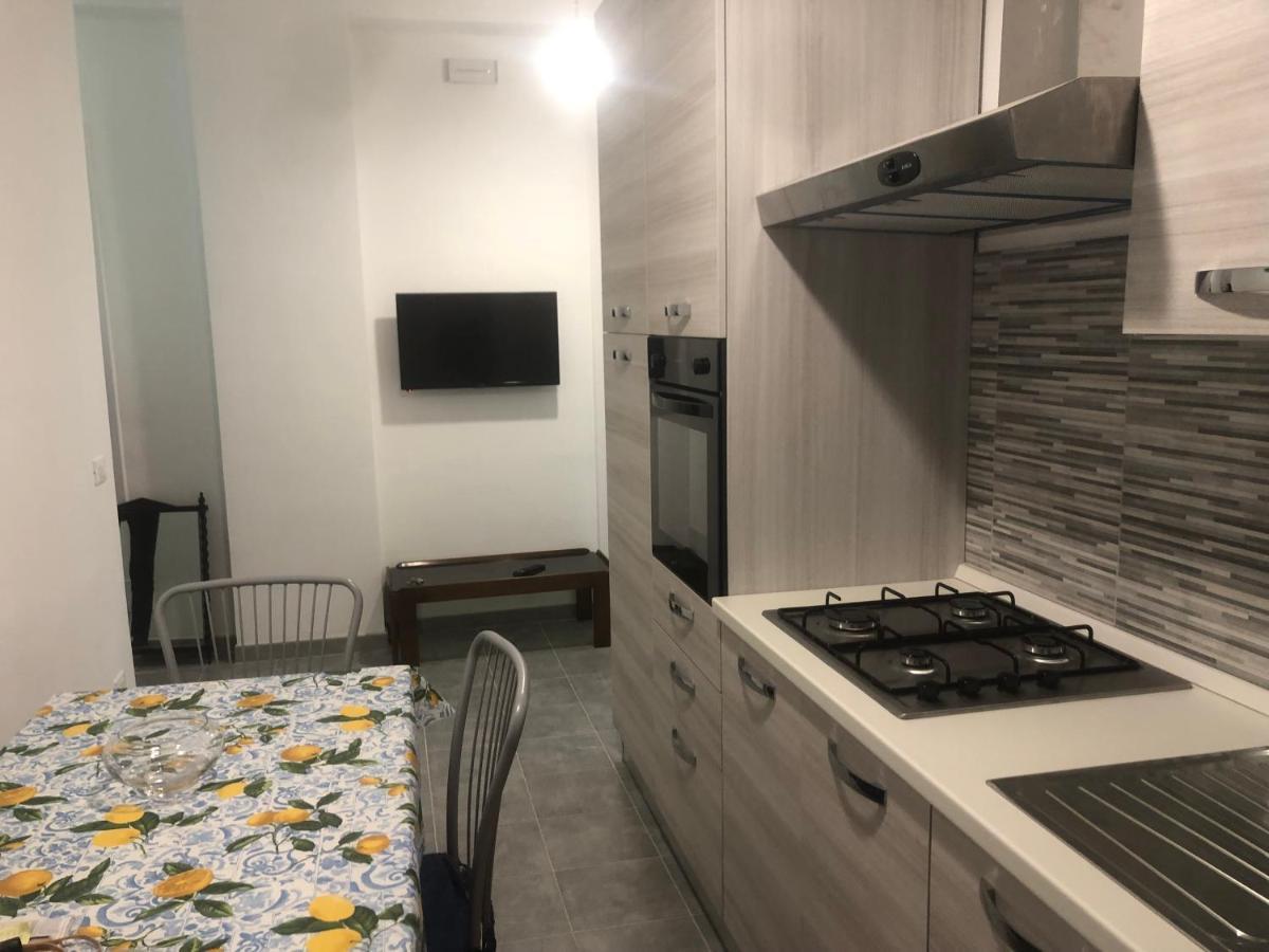 פלרמו Serradifalco Cozy House Di Enza E Luigi מראה חיצוני תמונה