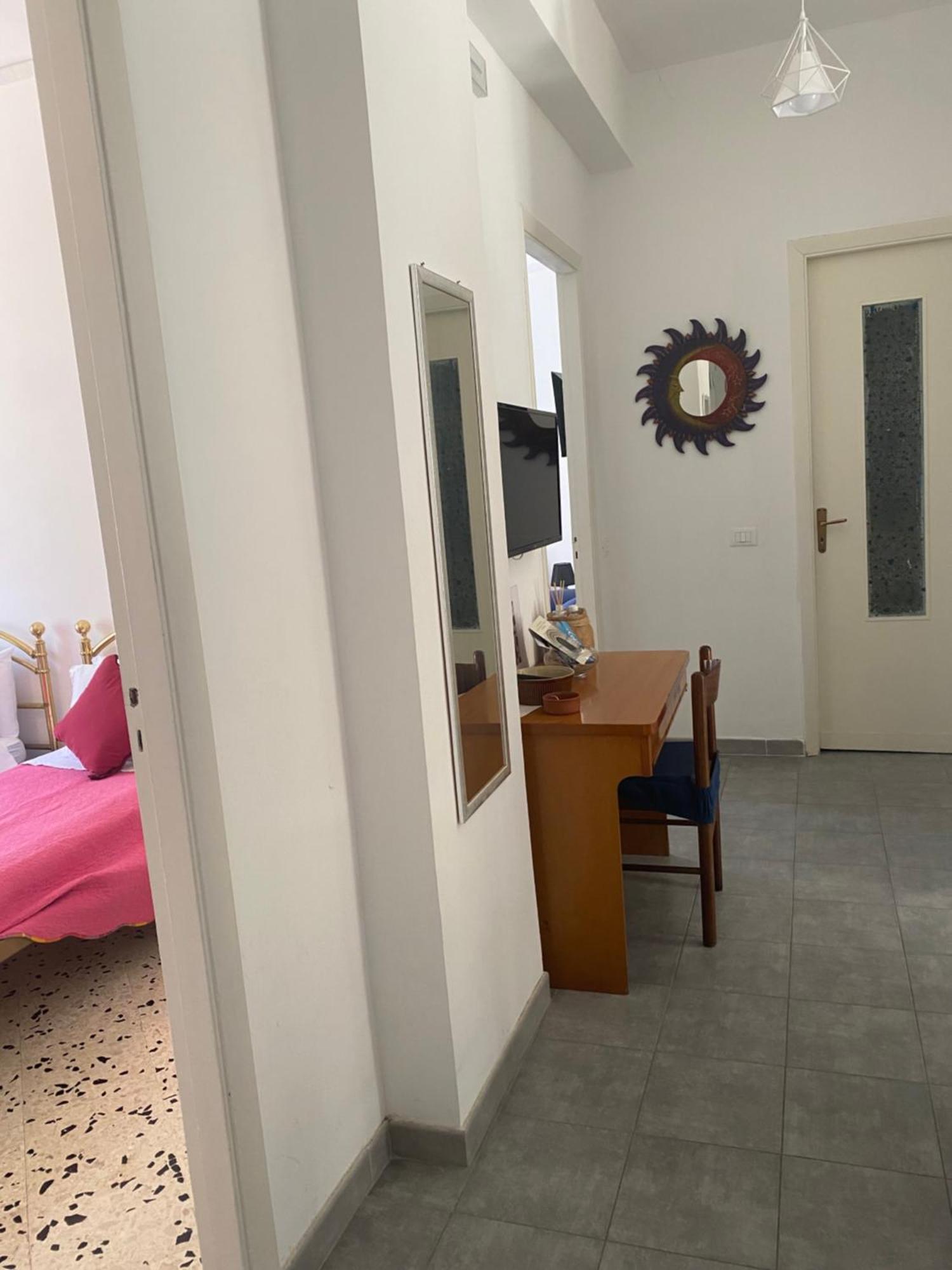פלרמו Serradifalco Cozy House Di Enza E Luigi מראה חיצוני תמונה